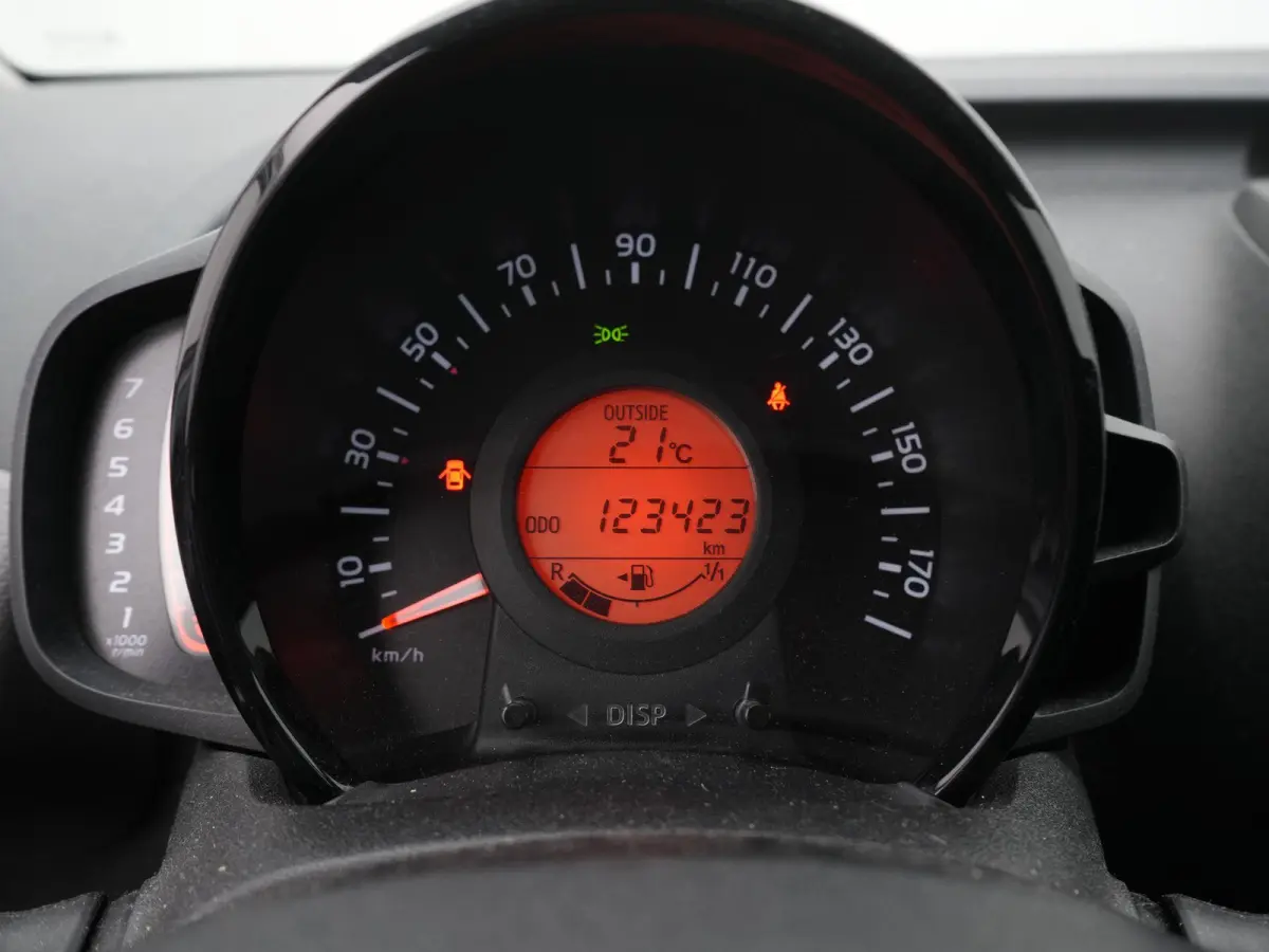 1.0 e-VTi Active | Apple Car Play / Android Play | Airco | DAB+ digitale radio-ontvangst | Pack Premium Active | Pack Techno | Start/stop systeem | 12 Maanden BOVAG Garantie |