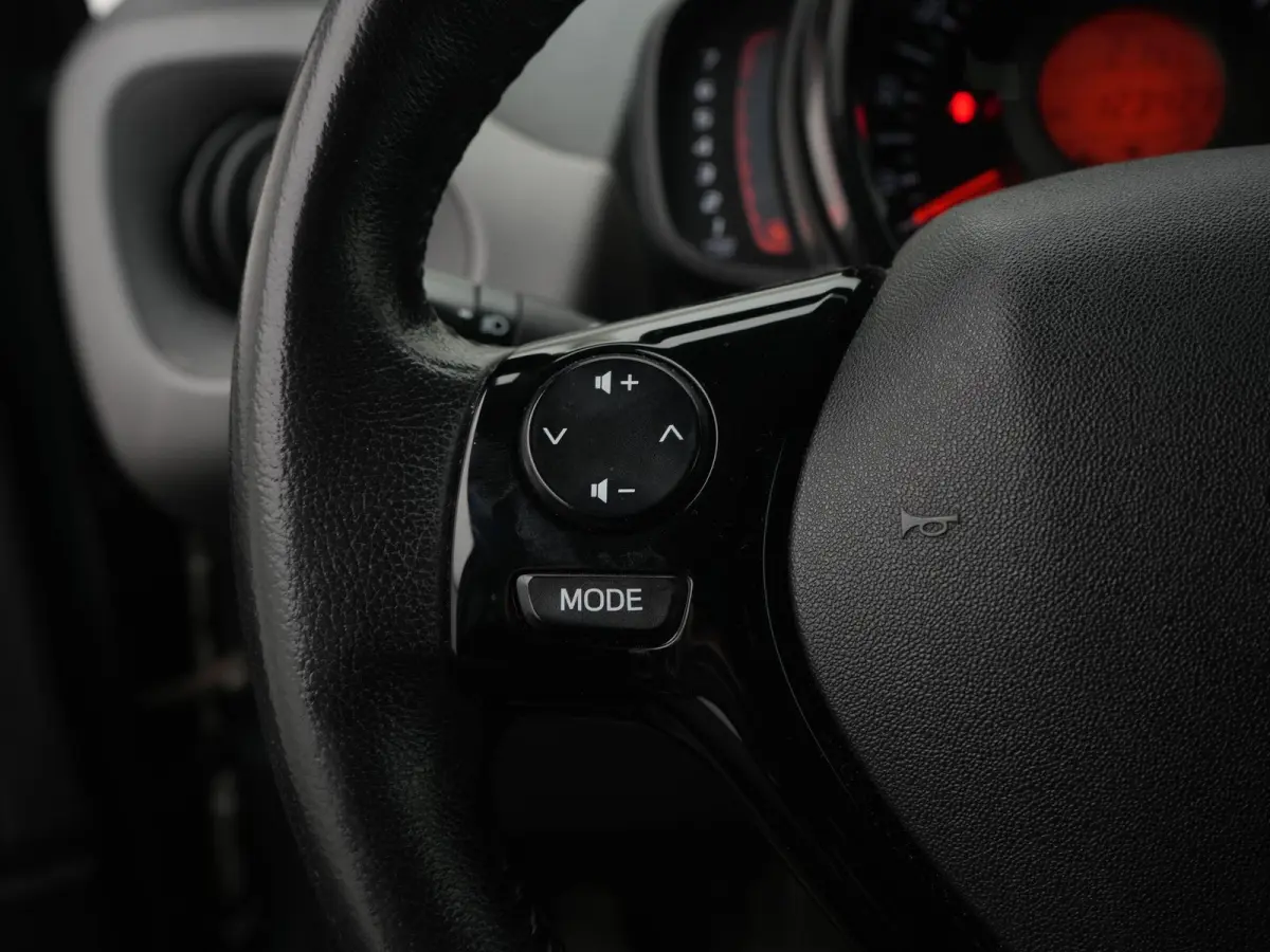 1.0 e-VTi Active | Apple Car Play / Android Play | Airco | DAB+ digitale radio-ontvangst | Pack Premium Active | Pack Techno | Start/stop systeem | 12 Maanden BOVAG Garantie |