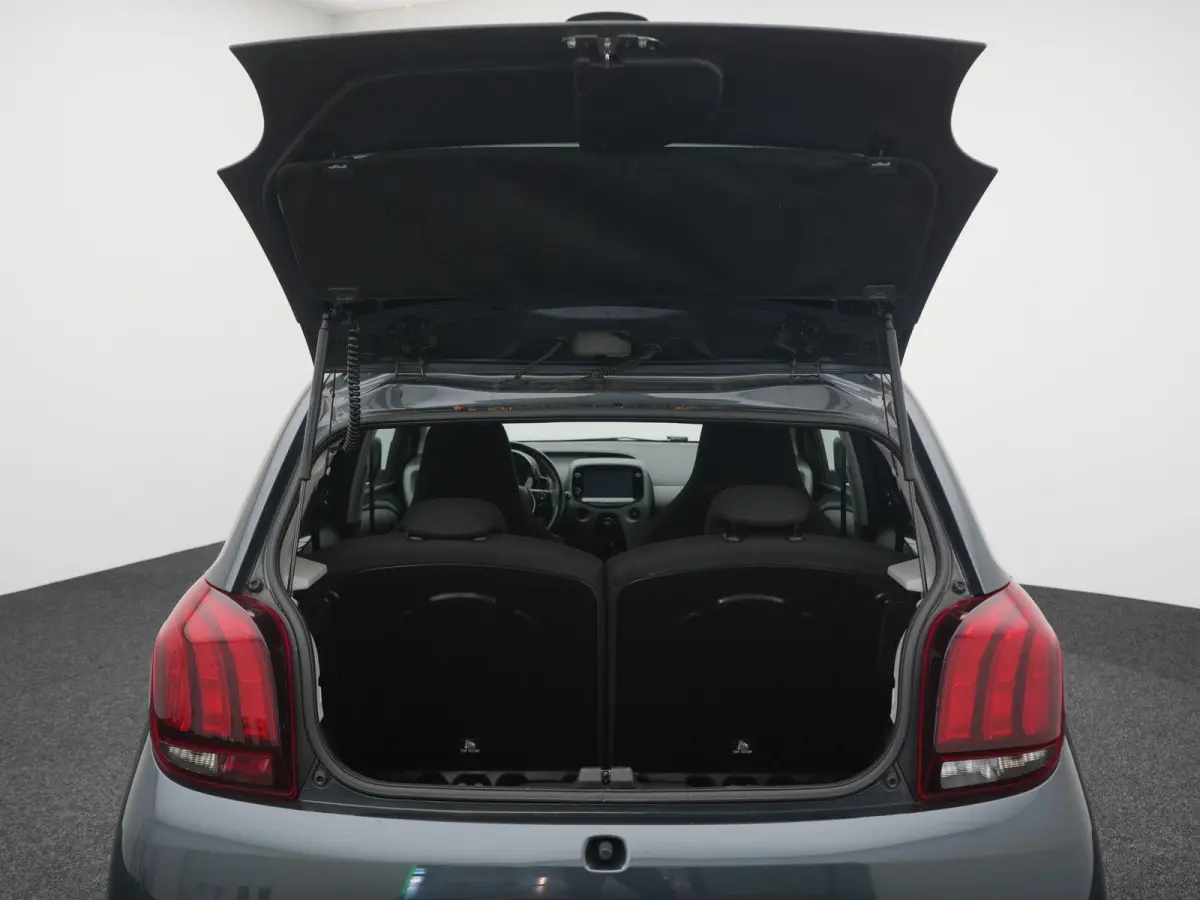 1.0 e-VTi Active | Apple Car Play / Android Play | Airco | DAB+ digitale radio-ontvangst | Pack Premium Active | Pack Techno | Start/stop systeem | 12 Maanden BOVAG Garantie |