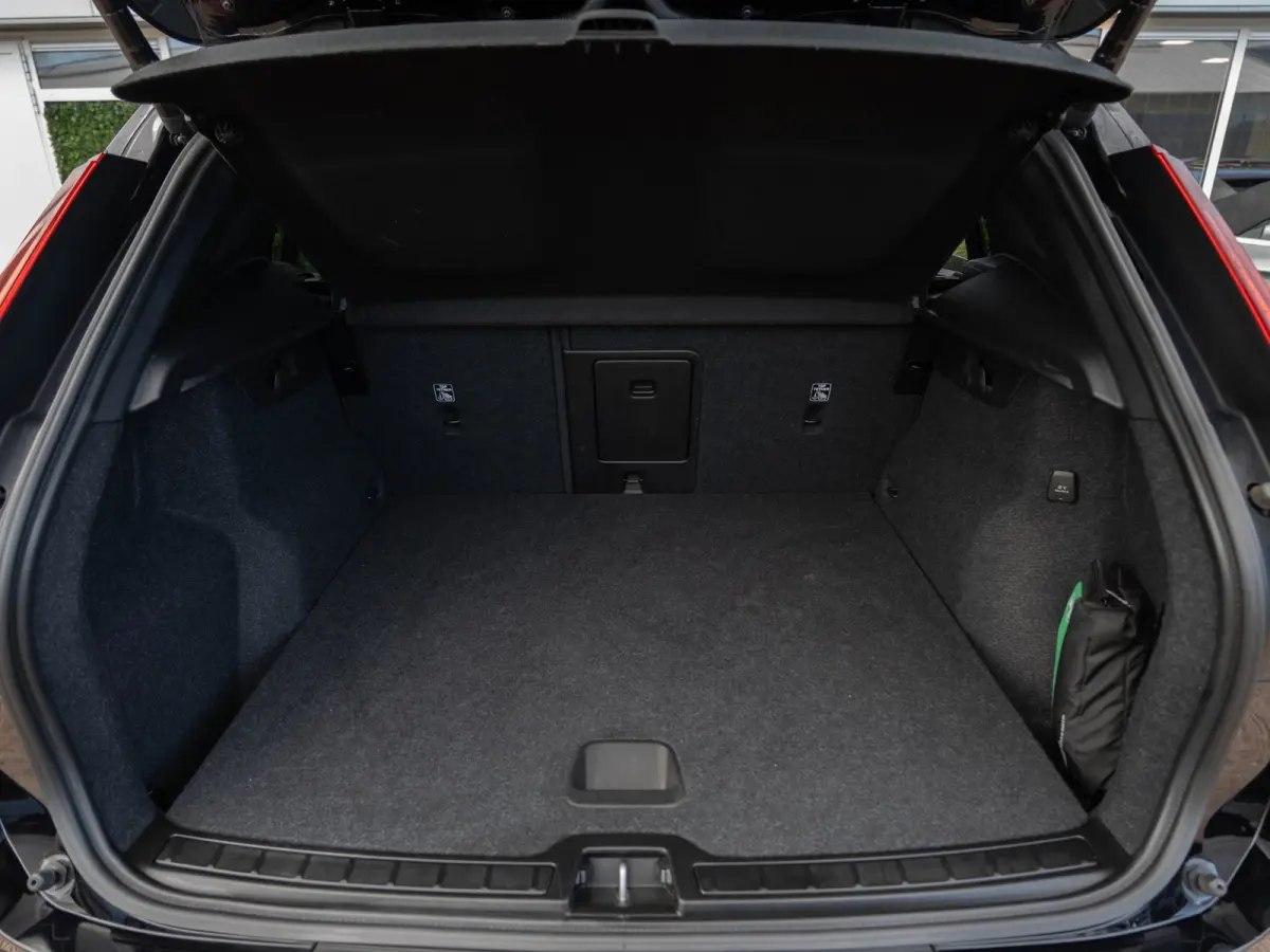 1.5 T5 Plug-in hybrid Plus Dark | Pano | H/K Sound | Camera | BTW