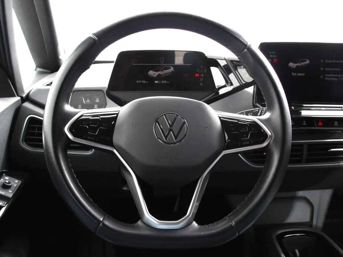 Pro 58 kWh Camera Apple Carplay Stoelverwarming Navigatie Android Auto Climate Control Navigatie Cruise control Parkeersensoren voor achter LED