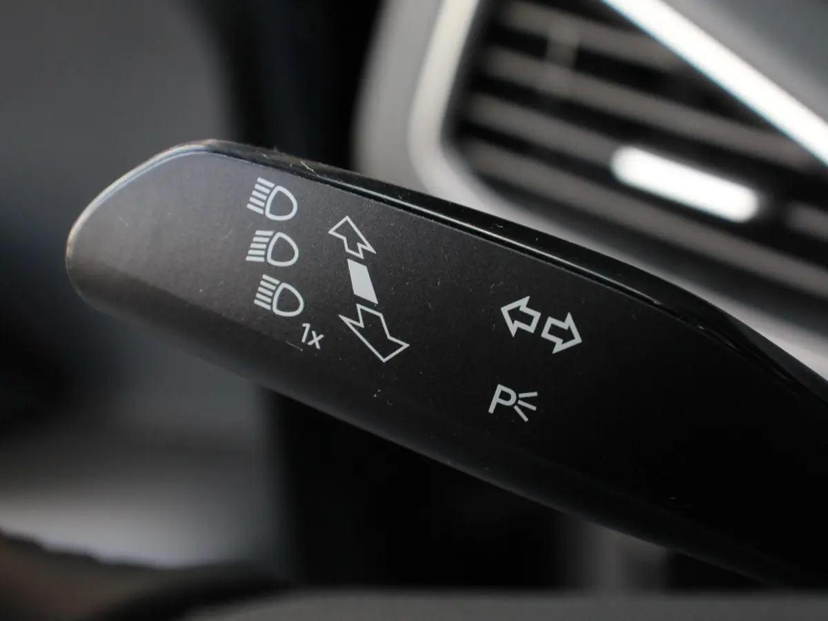Pro 58 kWh Camera Apple Carplay Stoelverwarming Navigatie Android Auto Climate Control Navigatie Cruise control Parkeersensoren voor achter LED