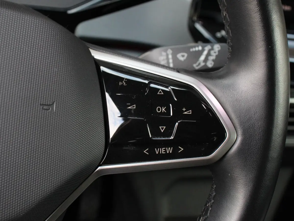 Pro 58 kWh Camera Apple Carplay Stoelverwarming Navigatie Android Auto Climate Control Navigatie Cruise control Parkeersensoren voor achter LED
