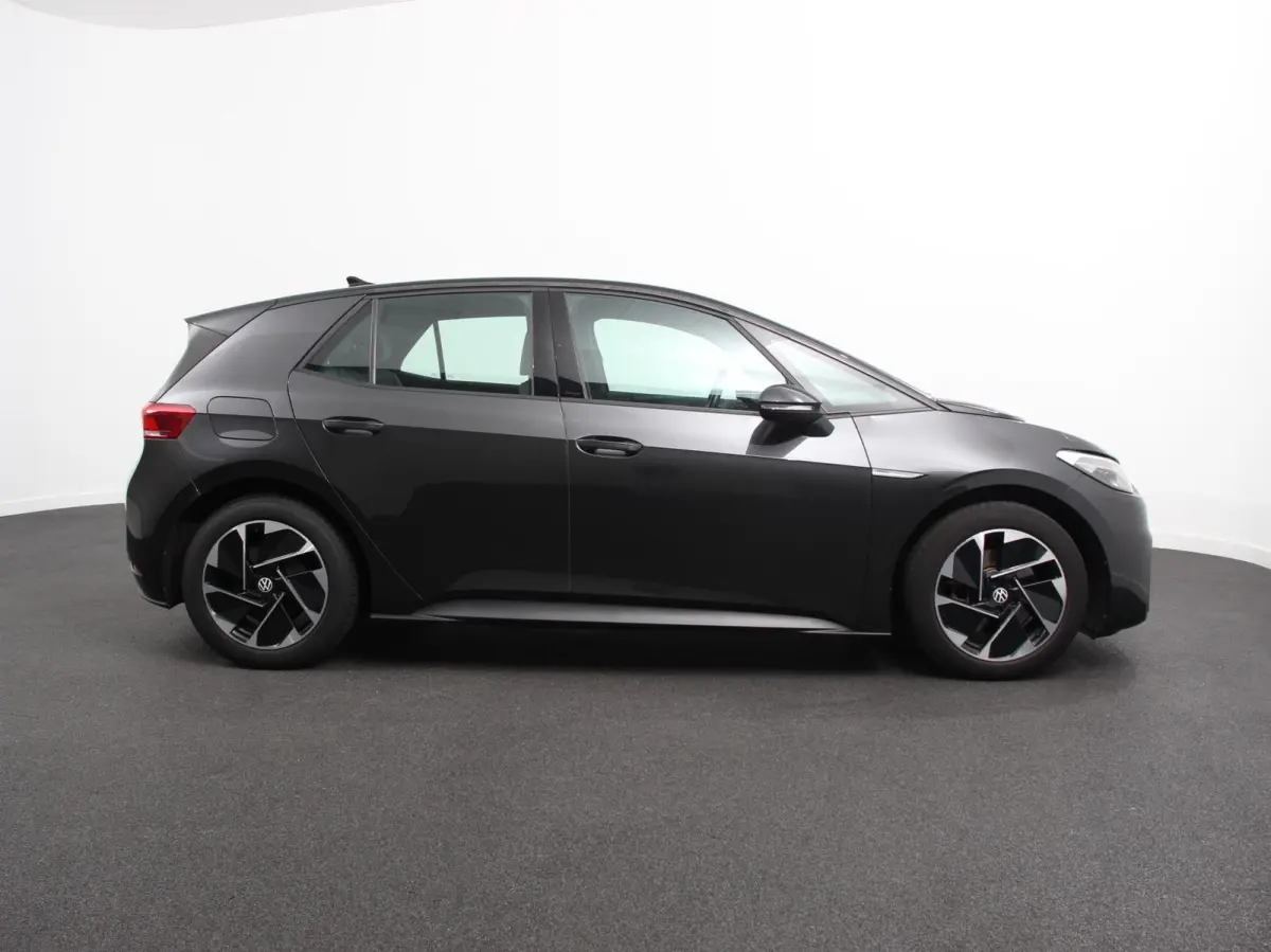 Pro 58 kWh Camera Apple Carplay Stoelverwarming Navigatie Android Auto Climate Control Navigatie Cruise control Parkeersensoren voor achter LED
