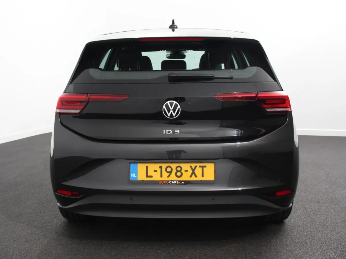 Pro 58 kWh Camera Apple Carplay Stoelverwarming Navigatie Android Auto Climate Control Navigatie Cruise control Parkeersensoren voor achter LED