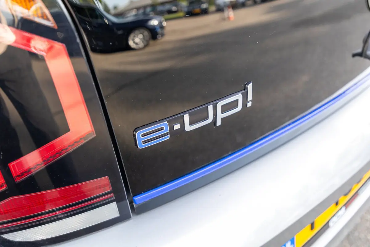 E-up! Soh 80% I Climate I Cruise I Parkeersensoren I Stoelverwarming I LM Velgen