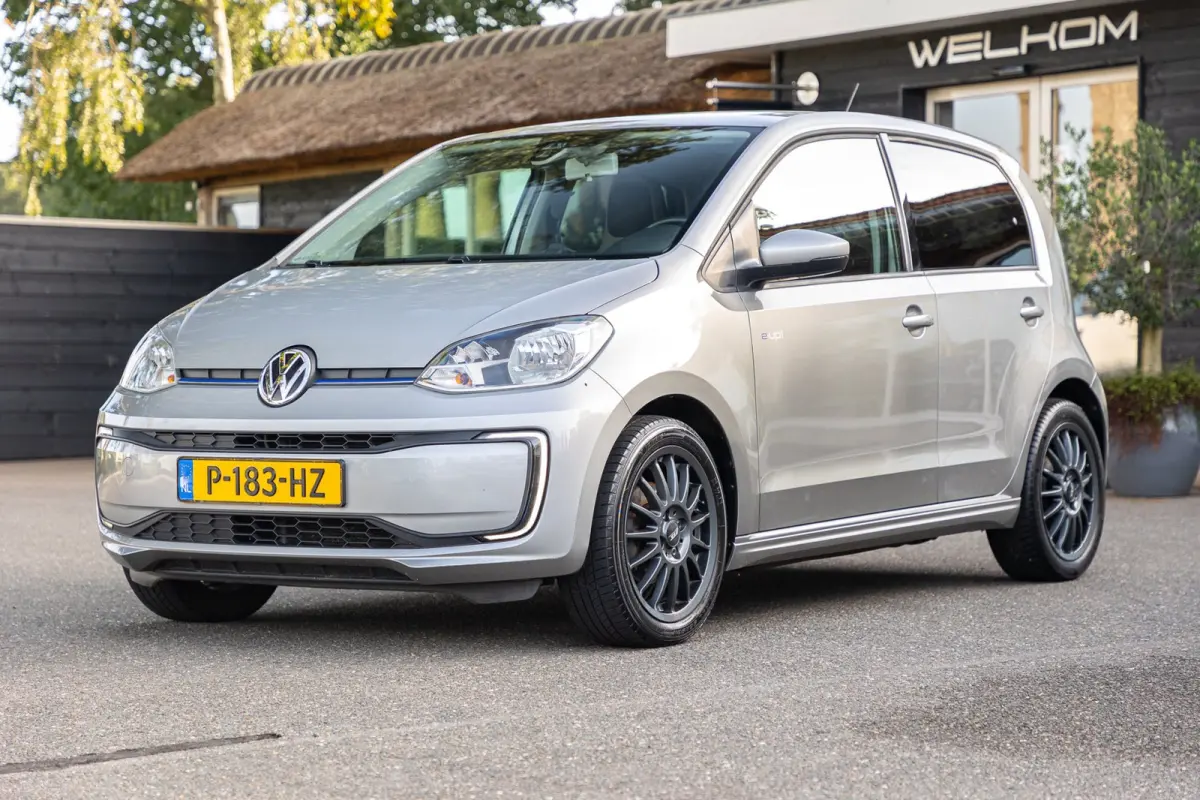 E-up! Soh 80% I Climate I Cruise I Parkeersensoren I Stoelverwarming I LM Velgen