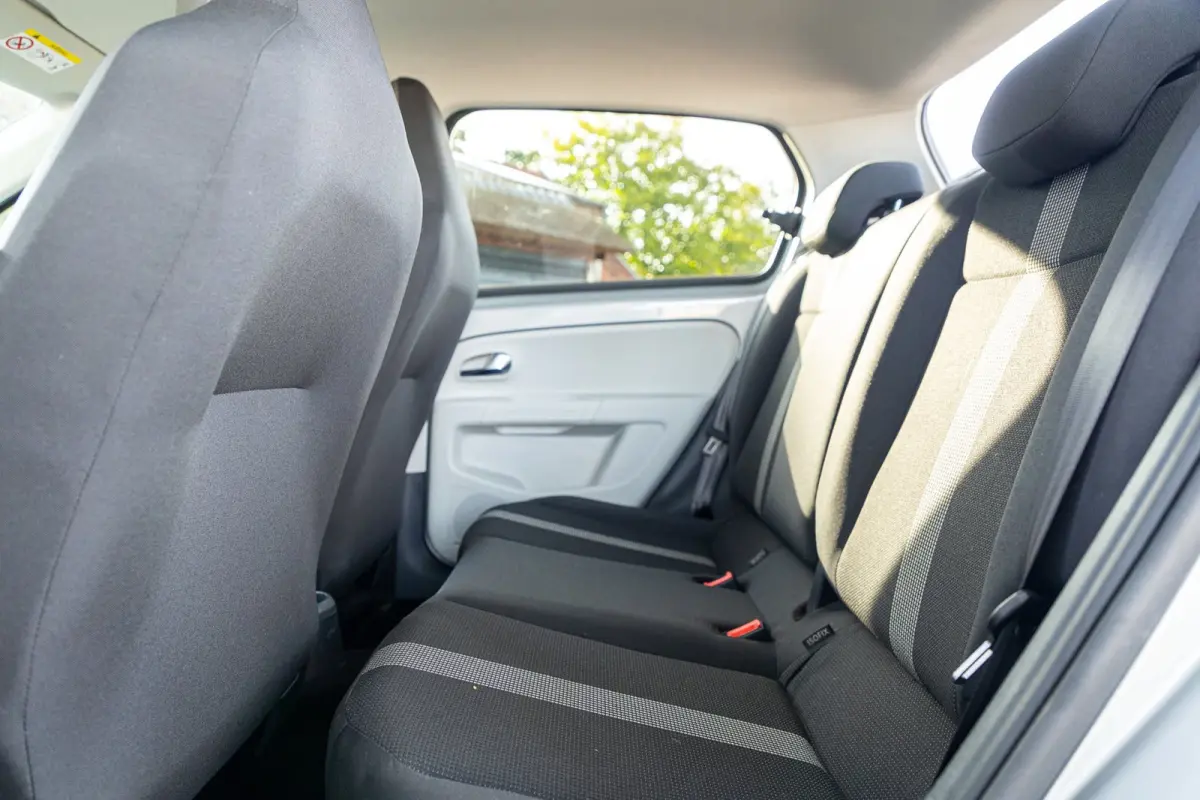 E-up! Soh 80% I Climate I Cruise I Parkeersensoren I Stoelverwarming I LM Velgen