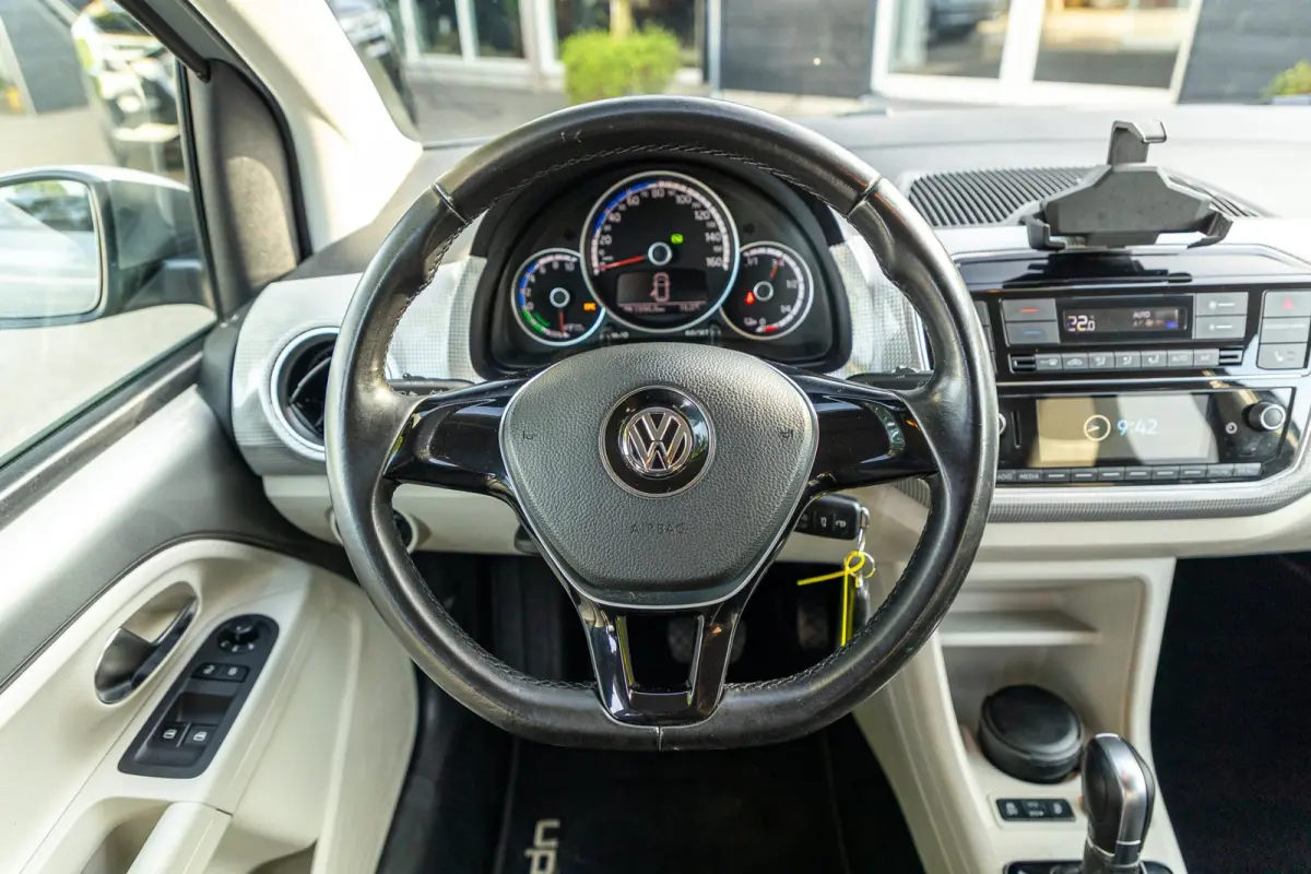 E-up! Soh 80% I Climate I Cruise I Parkeersensoren I Stoelverwarming I LM Velgen