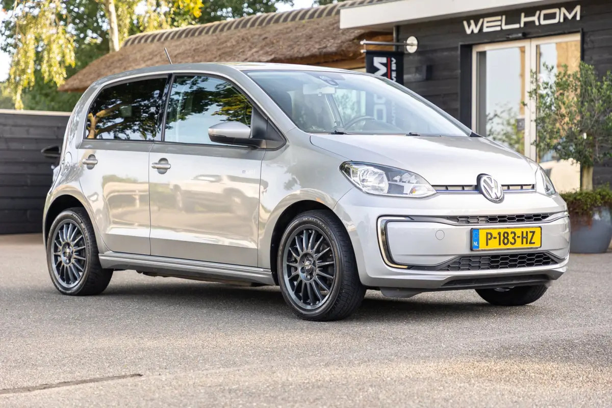 E-up! Soh 80% I Climate I Cruise I Parkeersensoren I Stoelverwarming I LM Velgen
