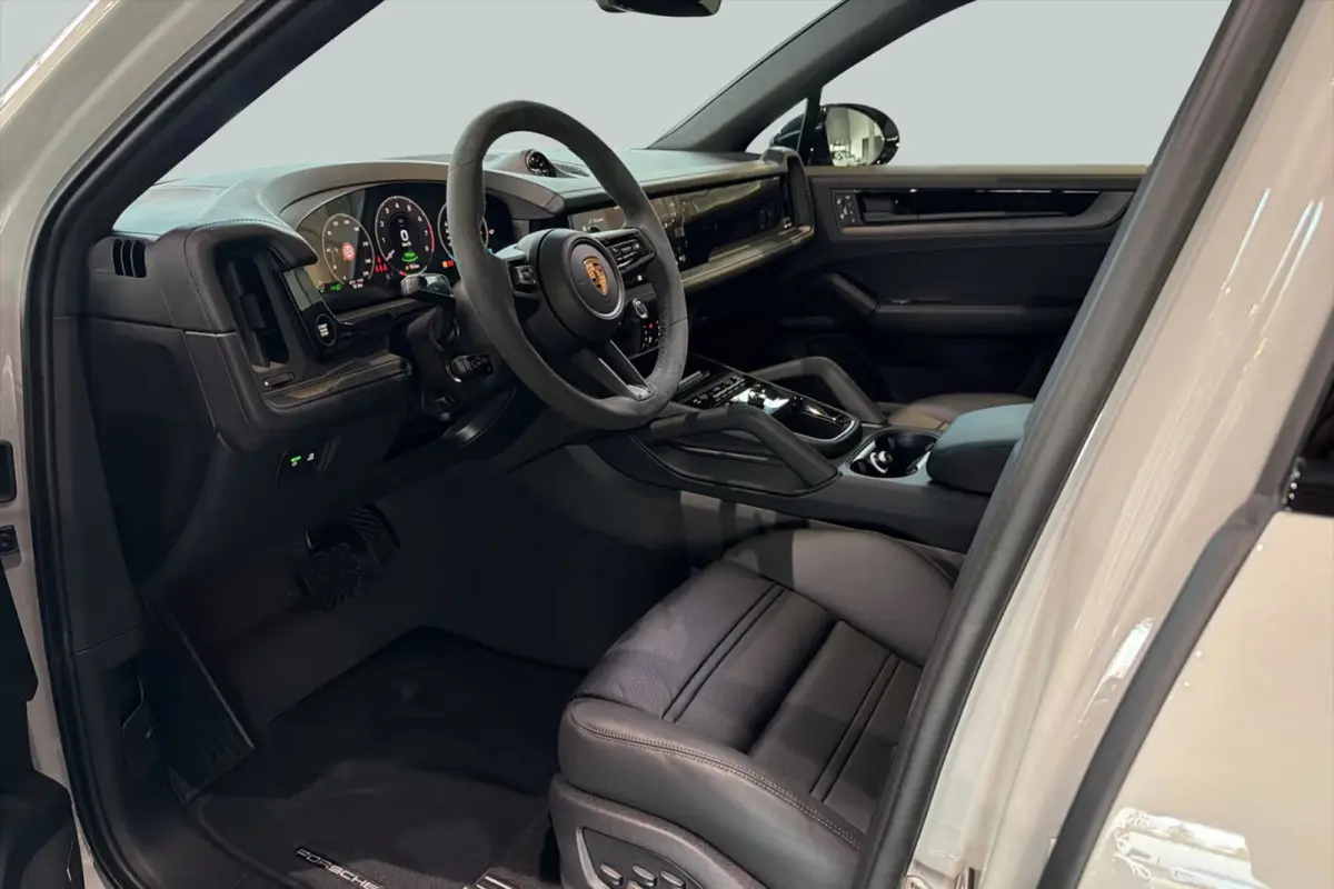 3.0 E-Hybrid Black Edition