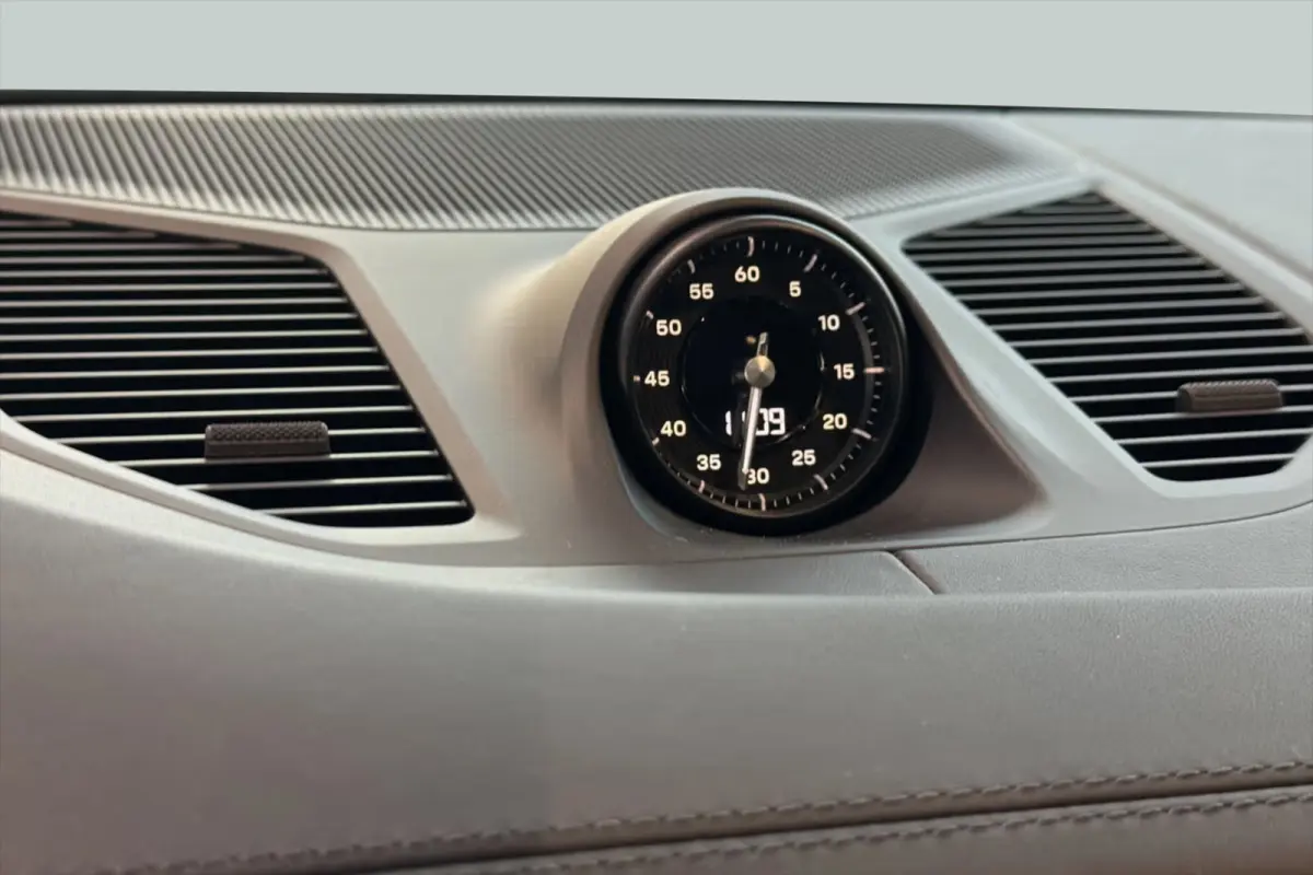 3.0 E-Hybrid Black Edition
