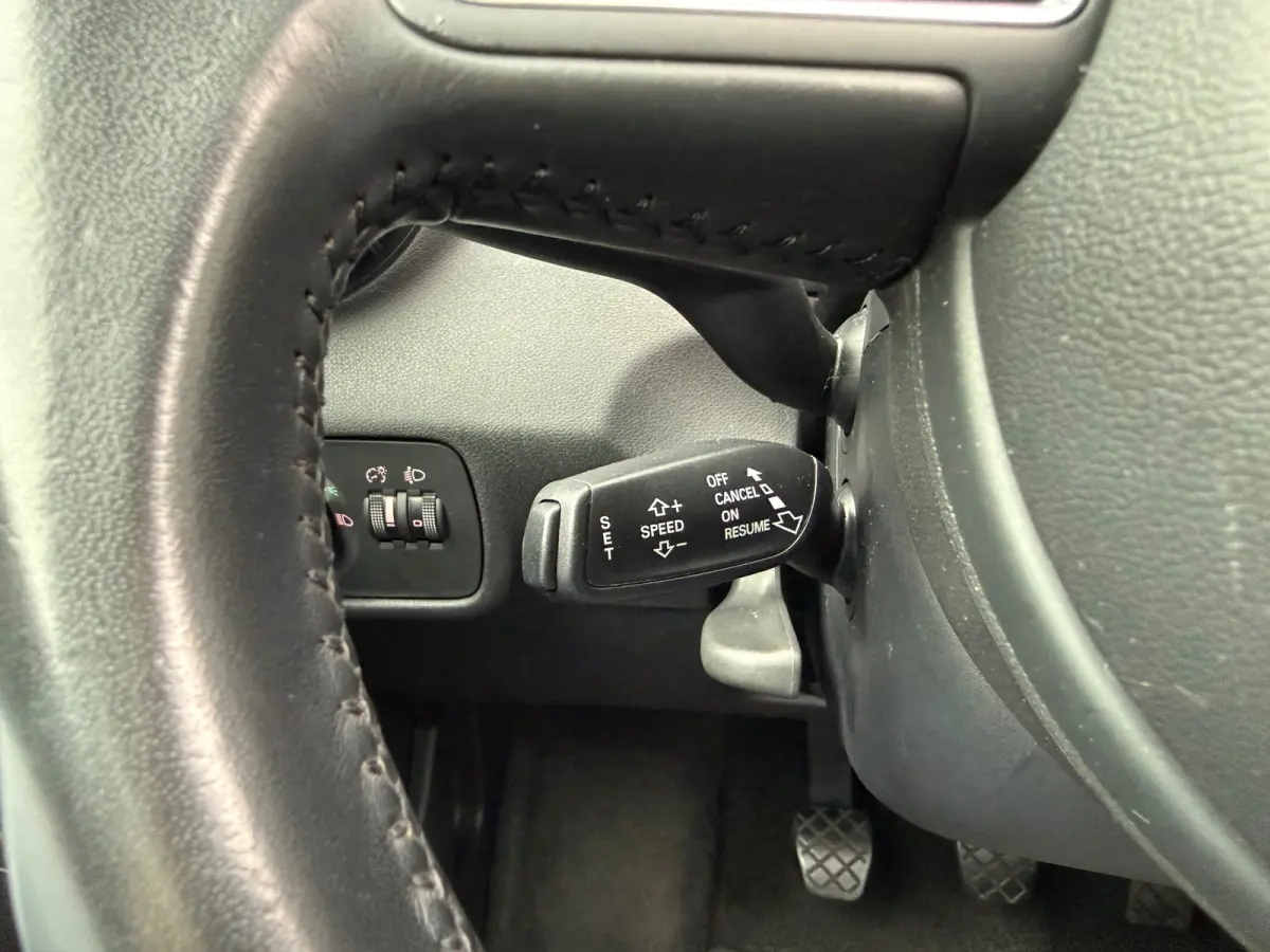1.0 TFSI Advance Sport - Pano/Schuifdak - Navi - Half Leder