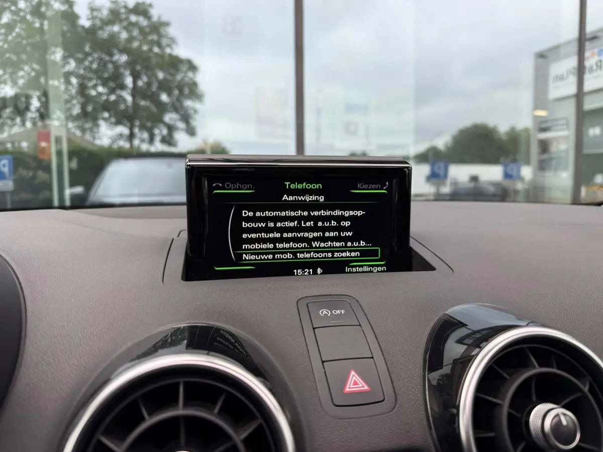 1.0 TFSI Advance Sport - Pano/Schuifdak - Navi - Half Leder