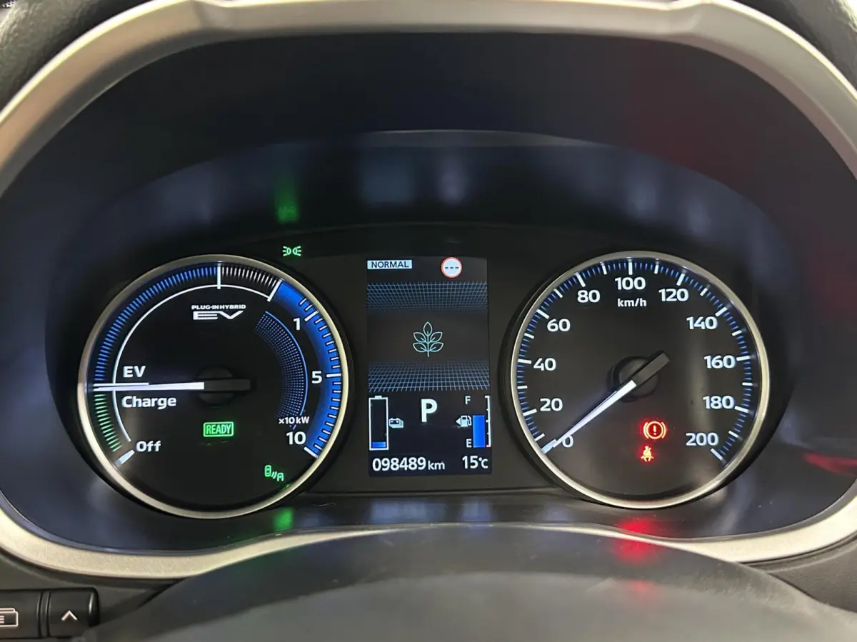 2.4 PHEV Executive PANO LEER CAMERA ADAPTIEF CRUISE.