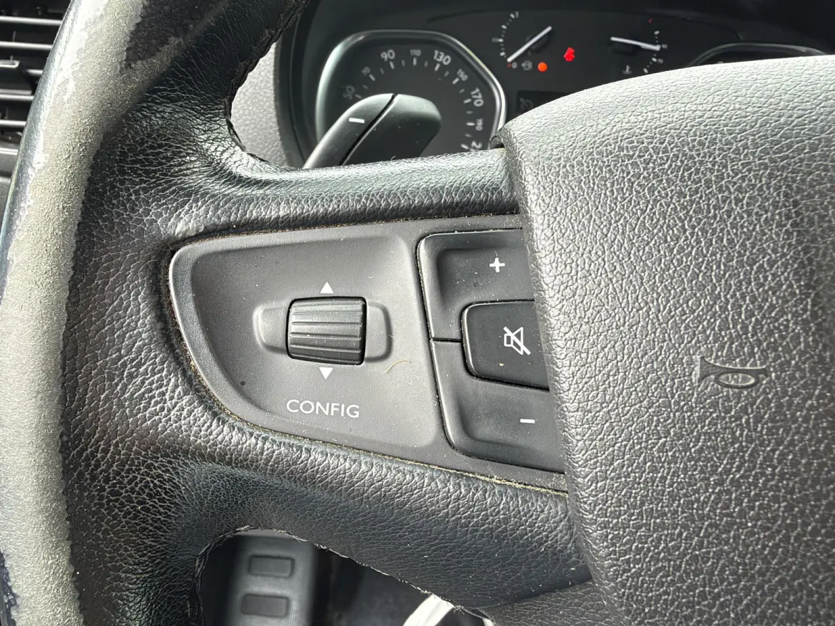 2.0 D-4D AUTOMAAT BLACK EDTION DUBBEL CABINE 177PK, LEDER,TREKHAAK, LM VELGEN, 2 SCHUIFDEUREN