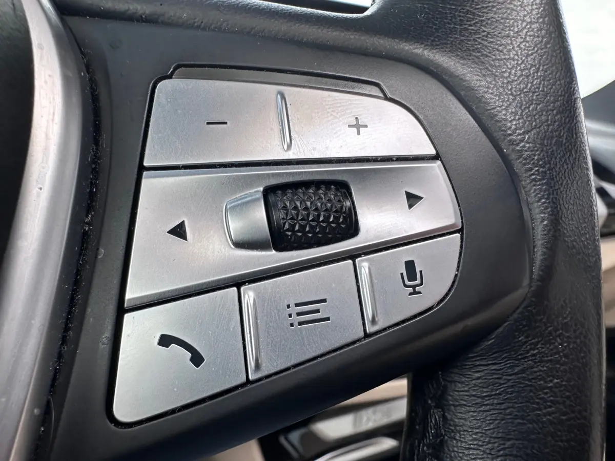 High Executive 80 kWh SOH 95% Harman Kardon PANO/HEAD-UP DISPLAY LEER/MEMORY STOELEN