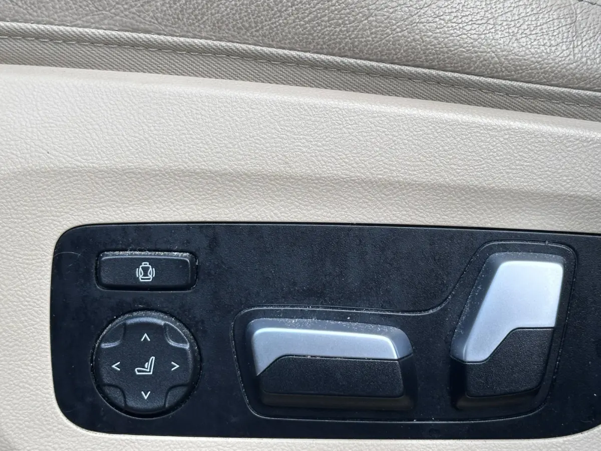 High Executive 80 kWh SOH 95% Harman Kardon PANO/HEAD-UP DISPLAY LEER/MEMORY STOELEN