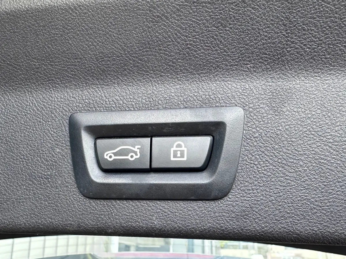 High Executive 80 kWh SOH 95% Harman Kardon PANO/HEAD-UP DISPLAY LEER/MEMORY STOELEN