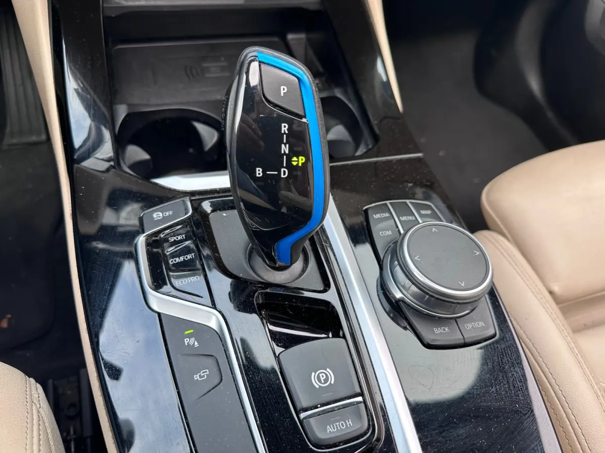 High Executive 80 kWh SOH 95% Harman Kardon PANO/HEAD-UP DISPLAY LEER/MEMORY STOELEN