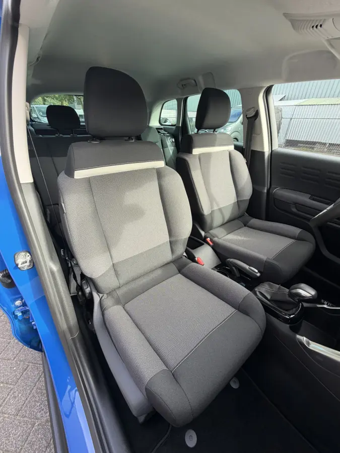 130pk Max (Camera - Keyless Entry - LED - Head up - Automatische Airco - Navigatie - Apple Carplay - 17")