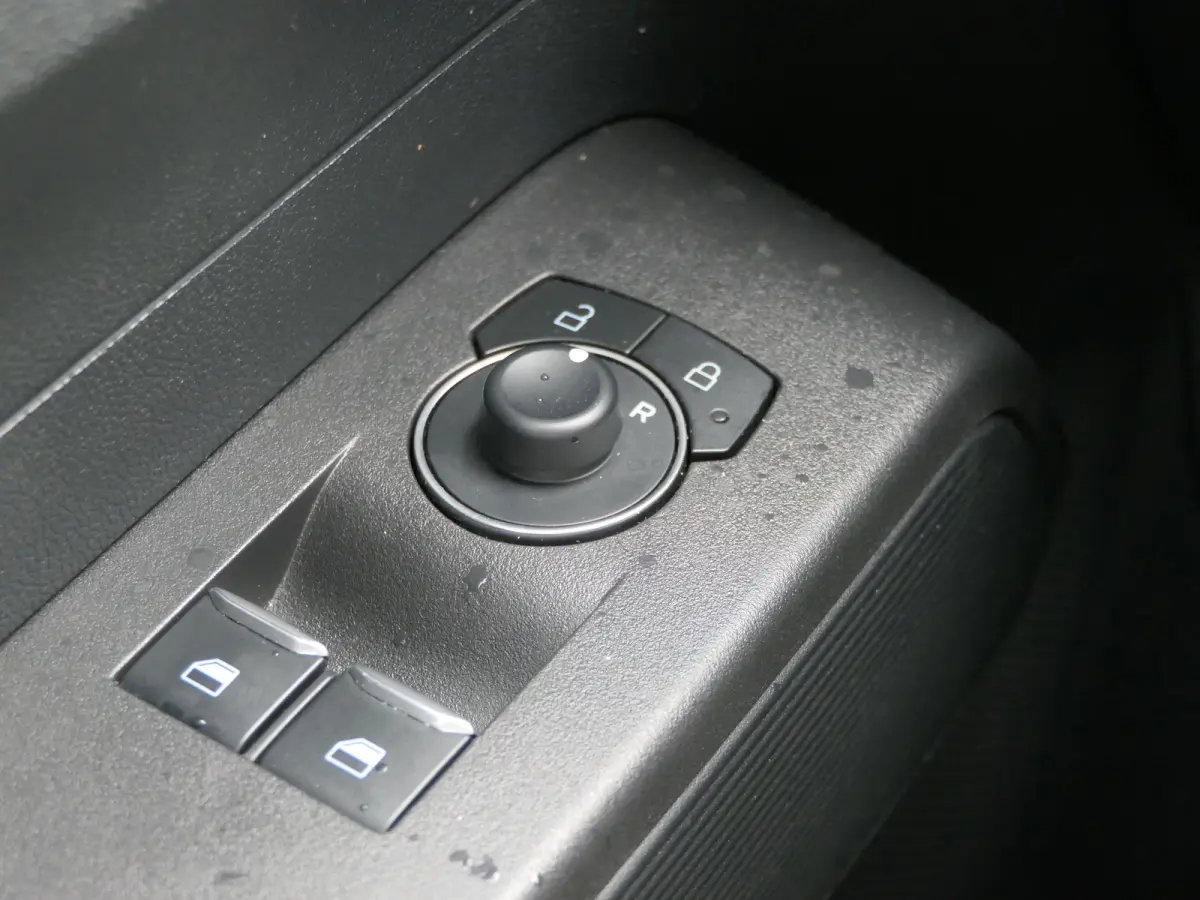 1.5 EcoBlue Trend | CarPlay/Android Auto | Zijschuifdeur | Bluetooth | Parkeersensoren | Cruise Control | Airco