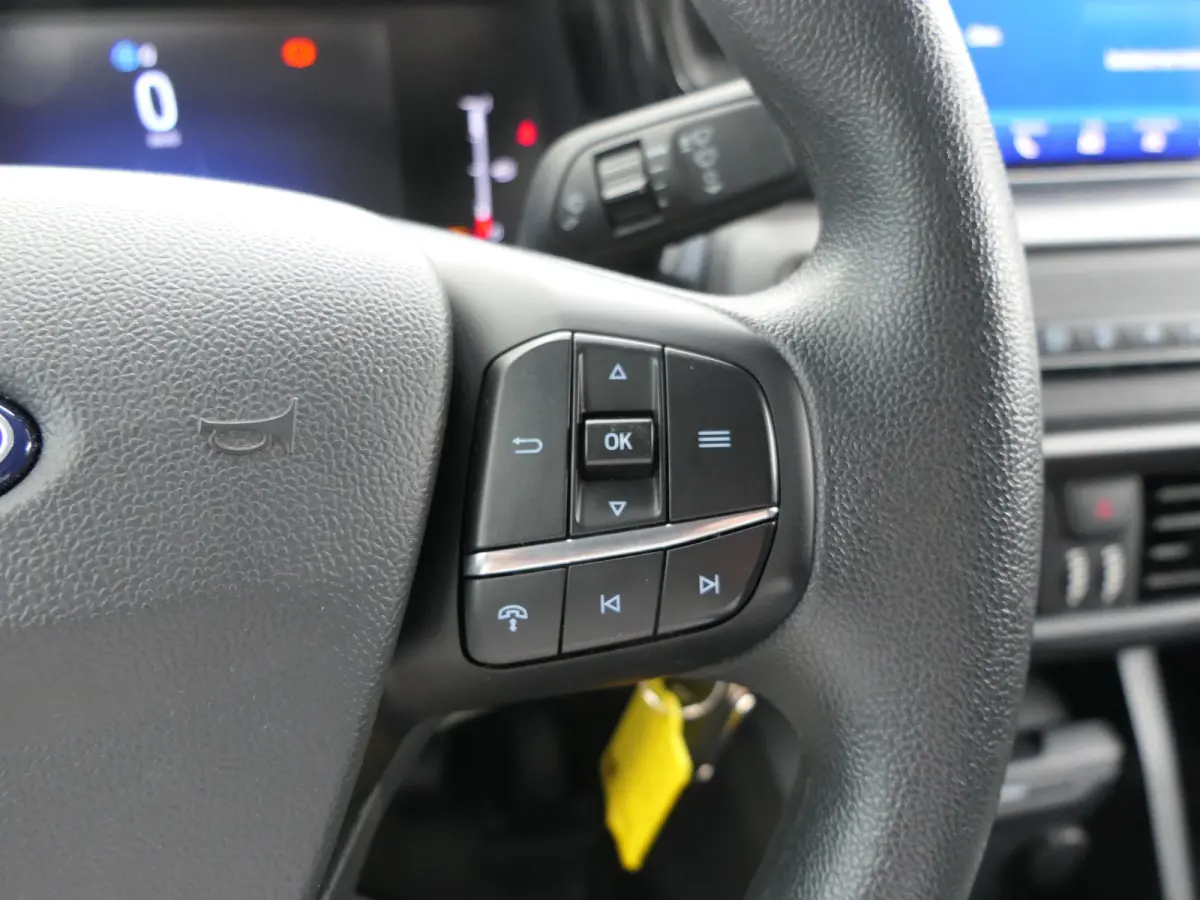 1.5 EcoBlue Trend | CarPlay/Android Auto | Zijschuifdeur | Bluetooth | Parkeersensoren | Cruise Control | Airco