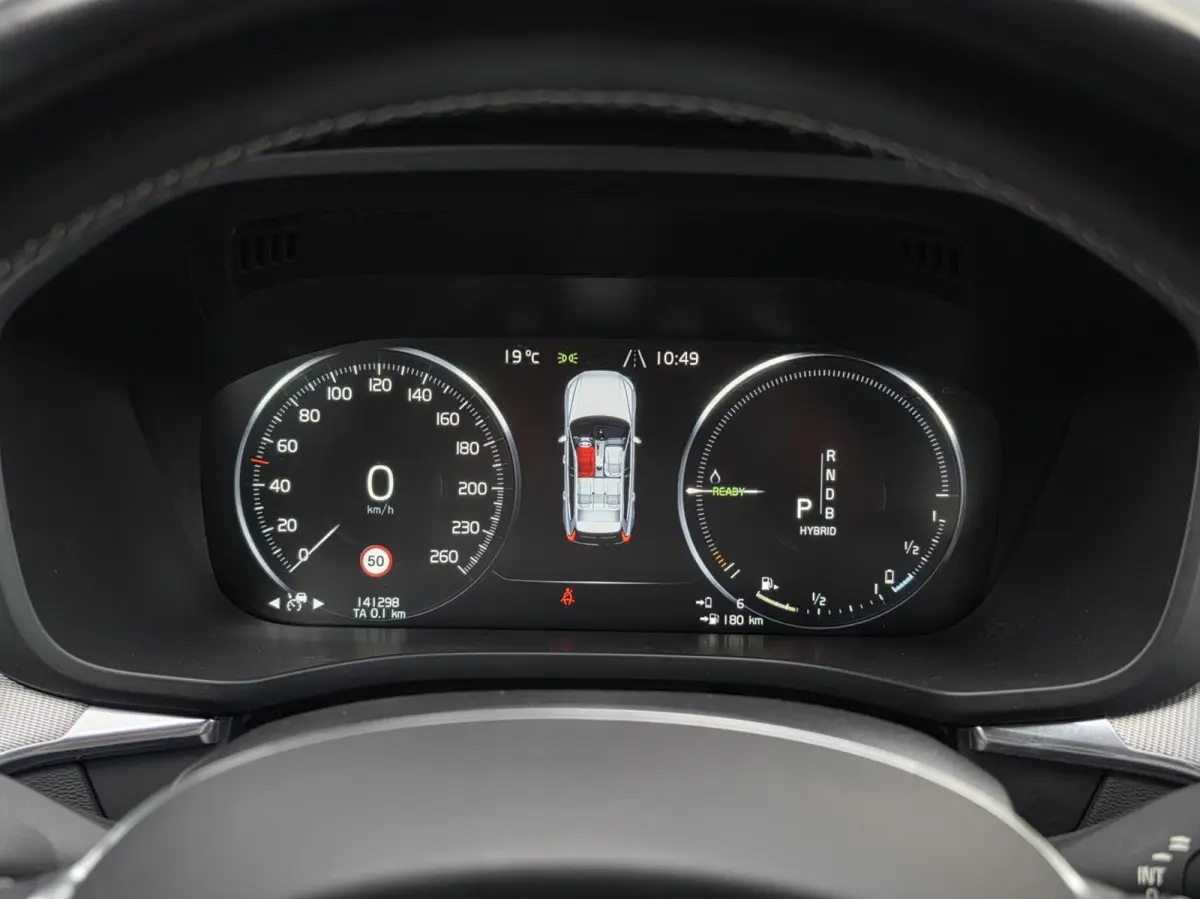 2.0 T8 Twin Engine AWD R-Design|PANO|MEMORY|ACC