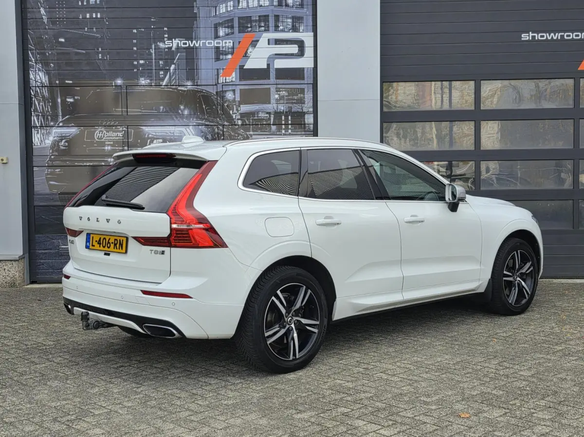 2.0 T8 Twin Engine AWD R-Design|PANO|MEMORY|ACC