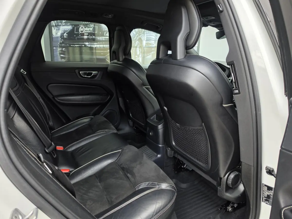2.0 T8 Twin Engine AWD R-Design|PANO|MEMORY|ACC