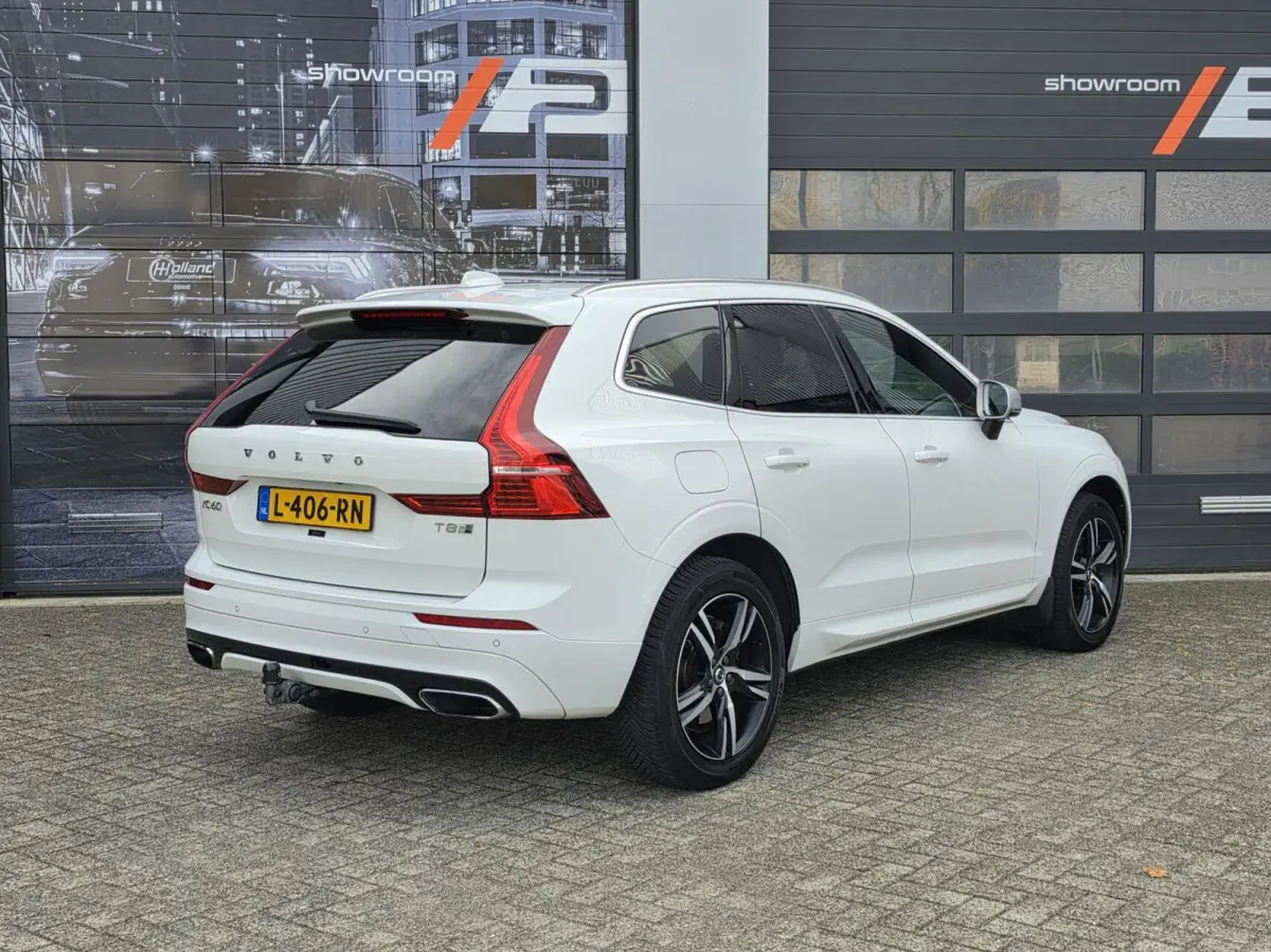 2.0 T8 Twin Engine AWD R-Design|PANO|MEMORY|ACC
