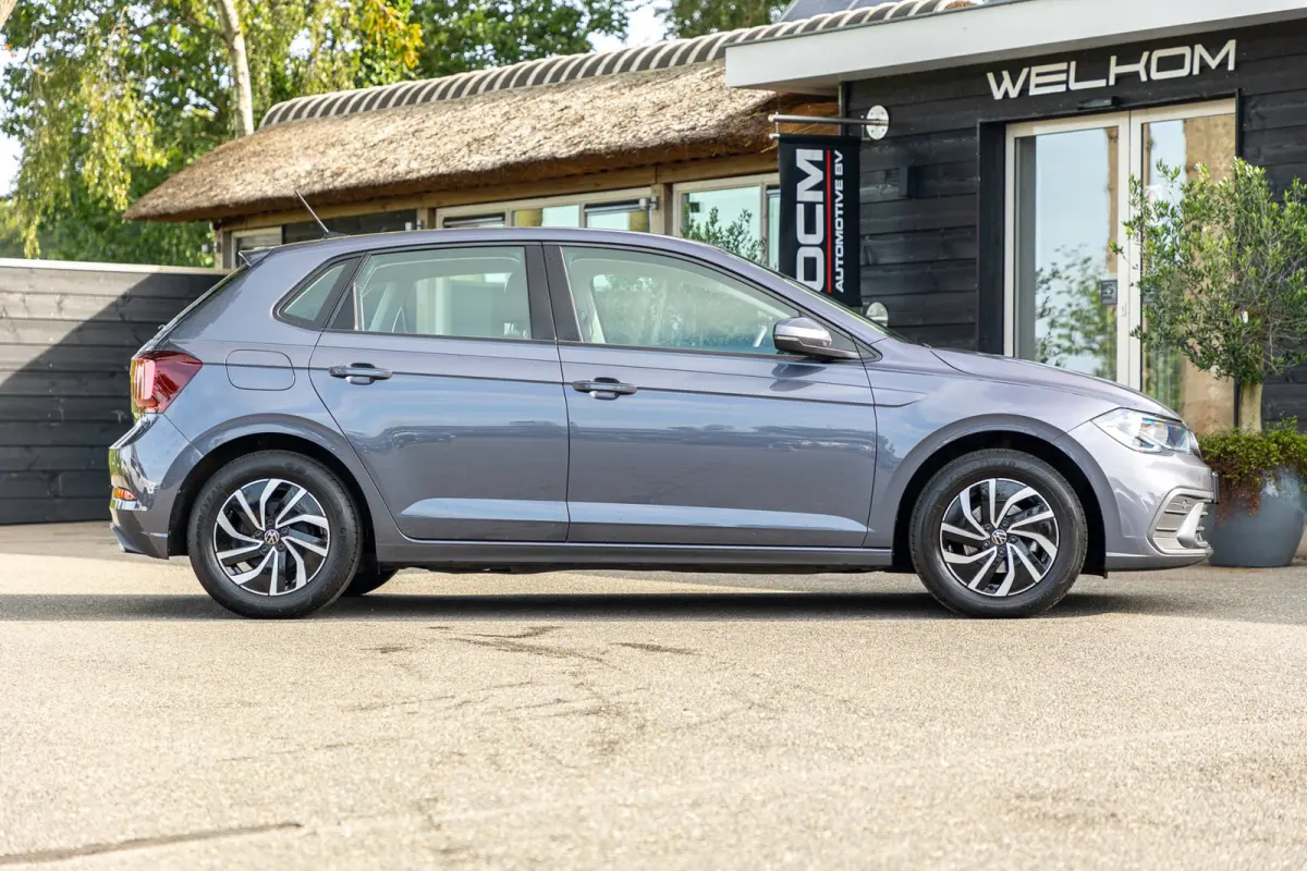 1.0 TSI Life Adaptive Cruise I Climate I Camera I CarPlay I Android I LM Velgen I Parkeersensoren I BTW