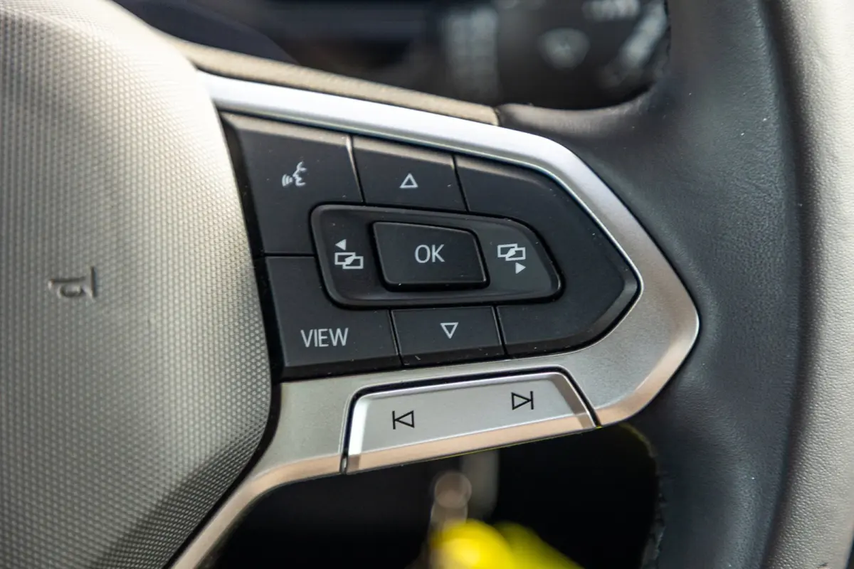 1.0 TSI Life Adaptive Cruise I Climate I Camera I CarPlay I Android I LM Velgen I Parkeersensoren I BTW