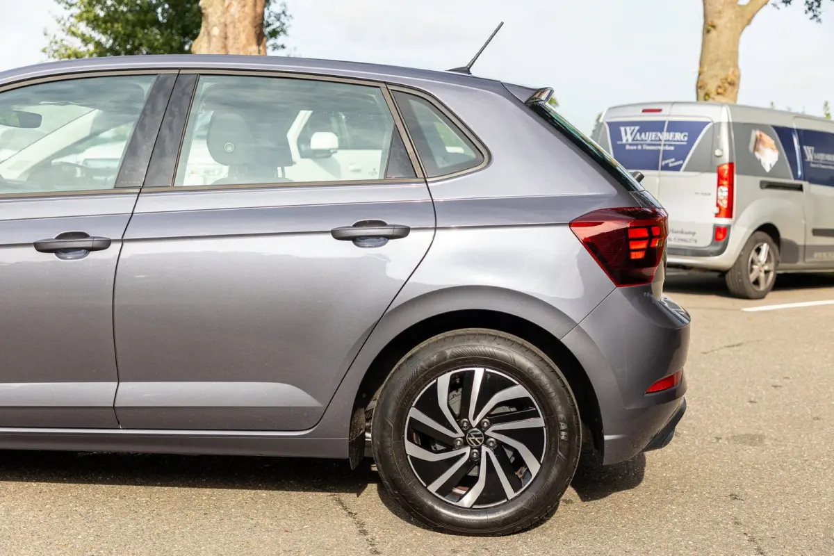1.0 TSI Life Adaptive Cruise I Climate I Camera I CarPlay I Android I LM Velgen I Parkeersensoren I BTW