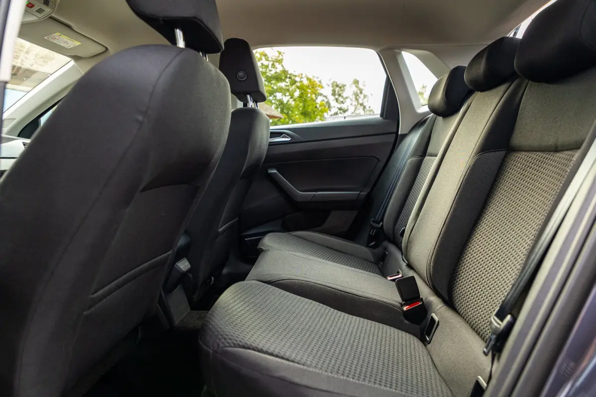 1.0 TSI Life Adaptive Cruise I Climate I Camera I CarPlay I Android I LM Velgen I Parkeersensoren I BTW