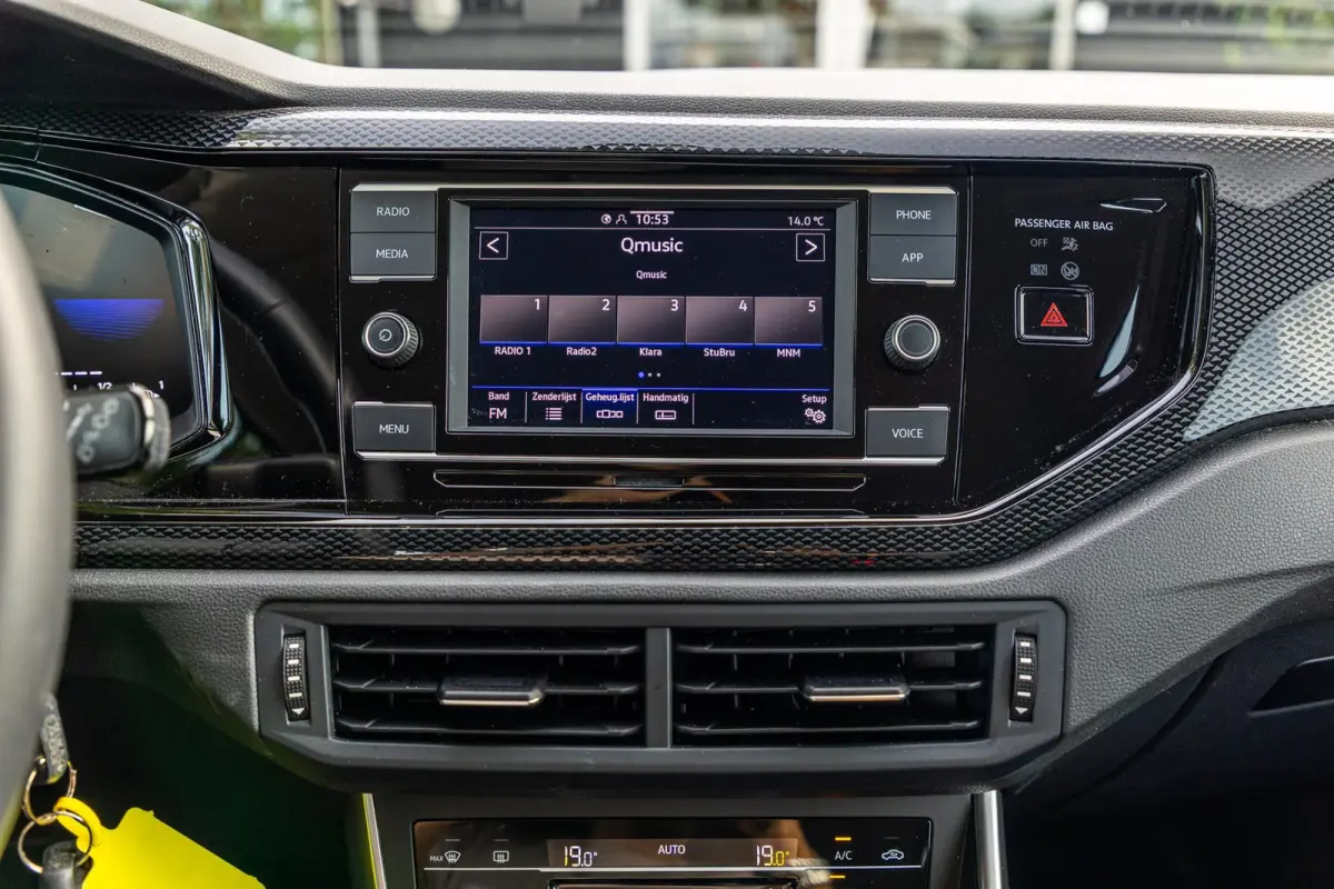 1.0 TSI Life Adaptive Cruise I Climate I Camera I CarPlay I Android I LM Velgen I Parkeersensoren I BTW