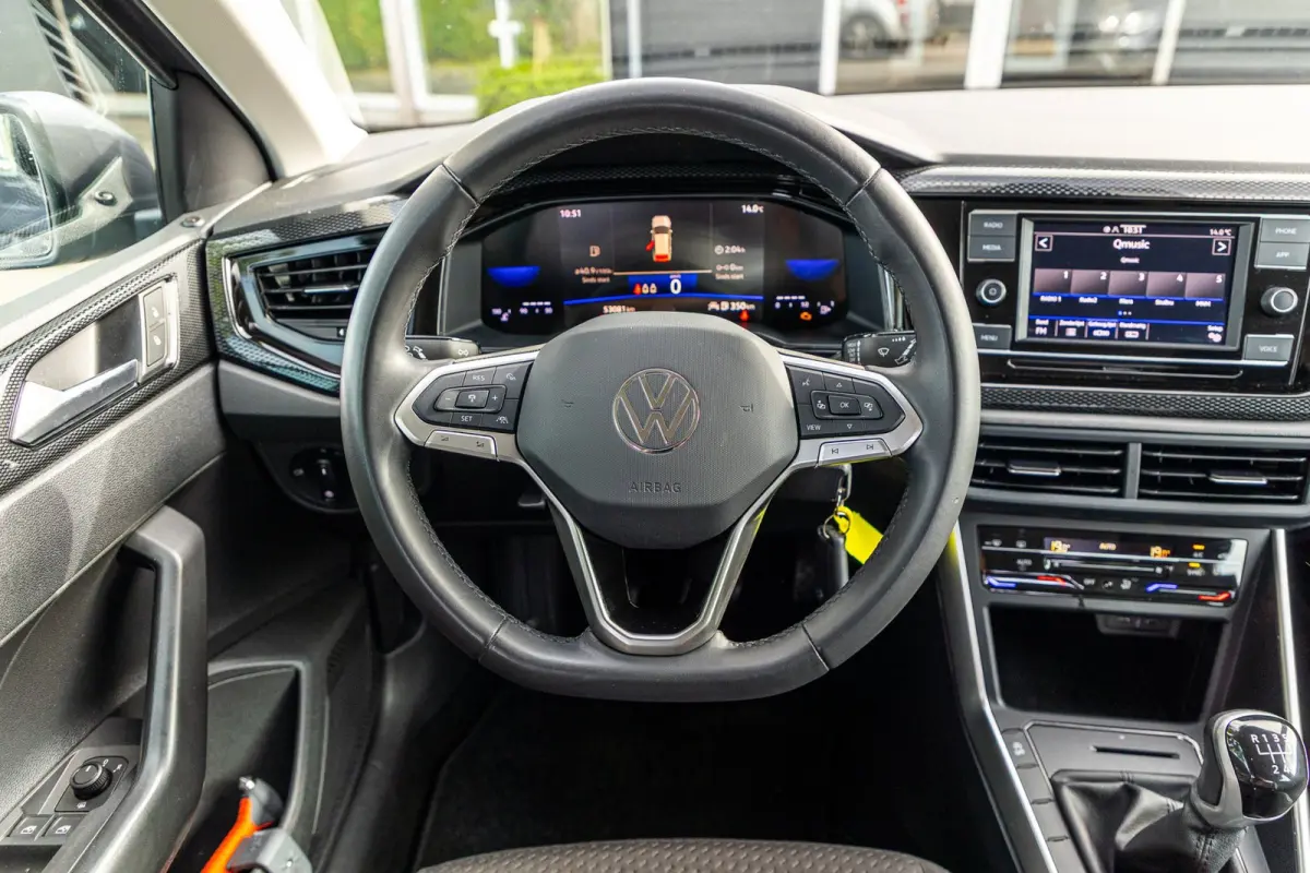 1.0 TSI Life Adaptive Cruise I Climate I Camera I CarPlay I Android I LM Velgen I Parkeersensoren I BTW