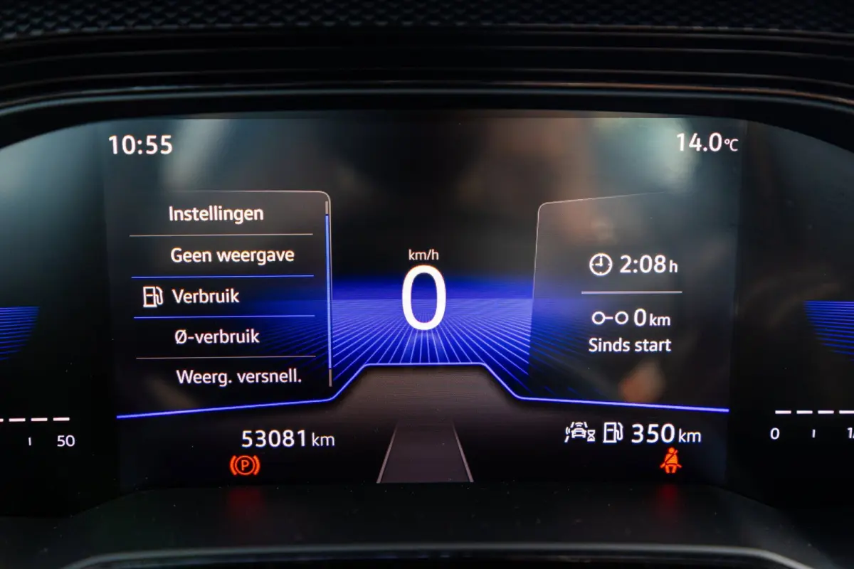 1.0 TSI Life Adaptive Cruise I Climate I Camera I CarPlay I Android I LM Velgen I Parkeersensoren I BTW