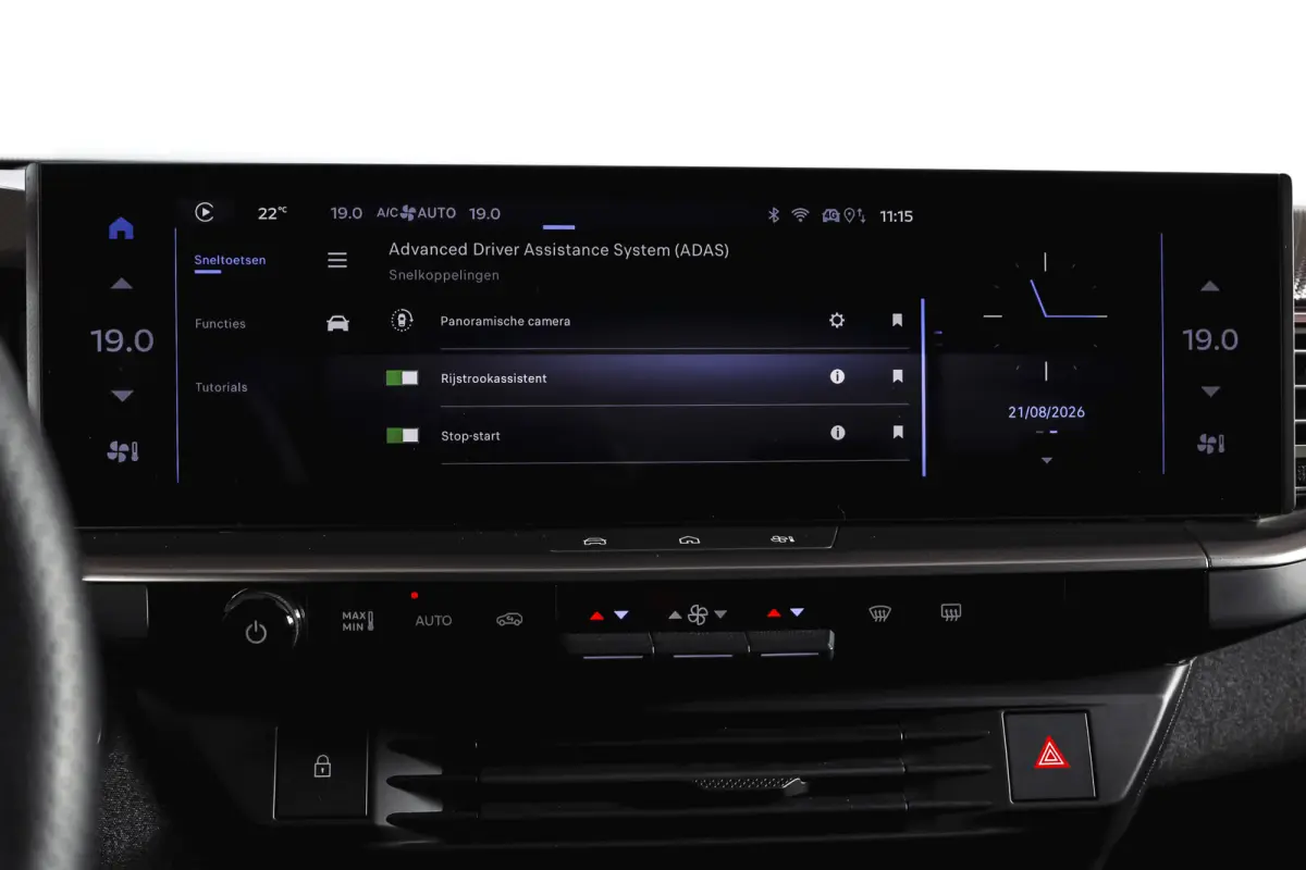 1.2 Turbo Hybrid GS | Dig. Cockpit | Adapt. Cruise | Focal | Stoel-+Stuurverw. | PDC | Camera | NAV + App. Connect | LM 19" | 5854