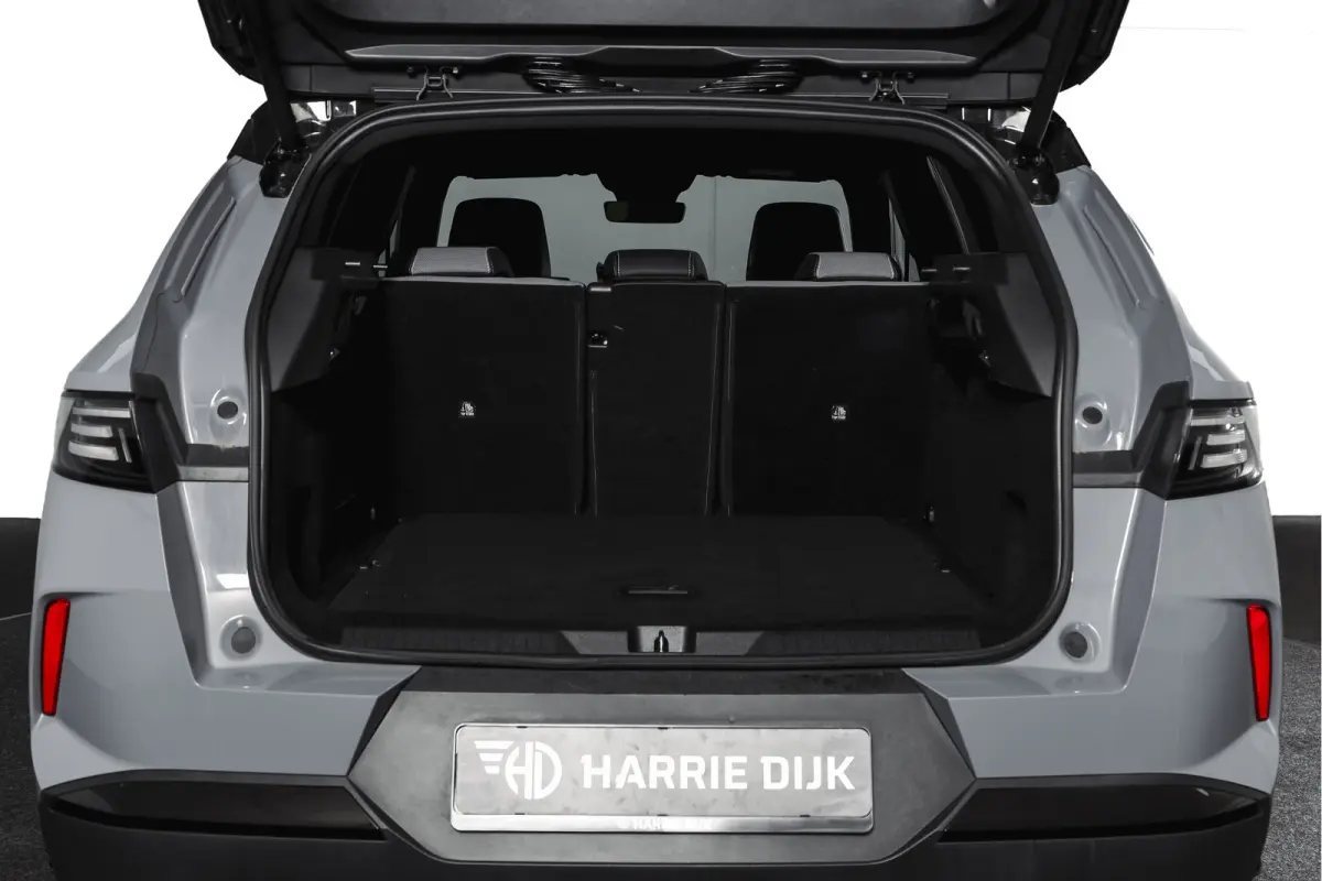 1.2 Turbo Hybrid GS | Dig. Cockpit | Adapt. Cruise | Focal | Stoel-+Stuurverw. | PDC | Camera | NAV + App. Connect | LM 19" | 5854