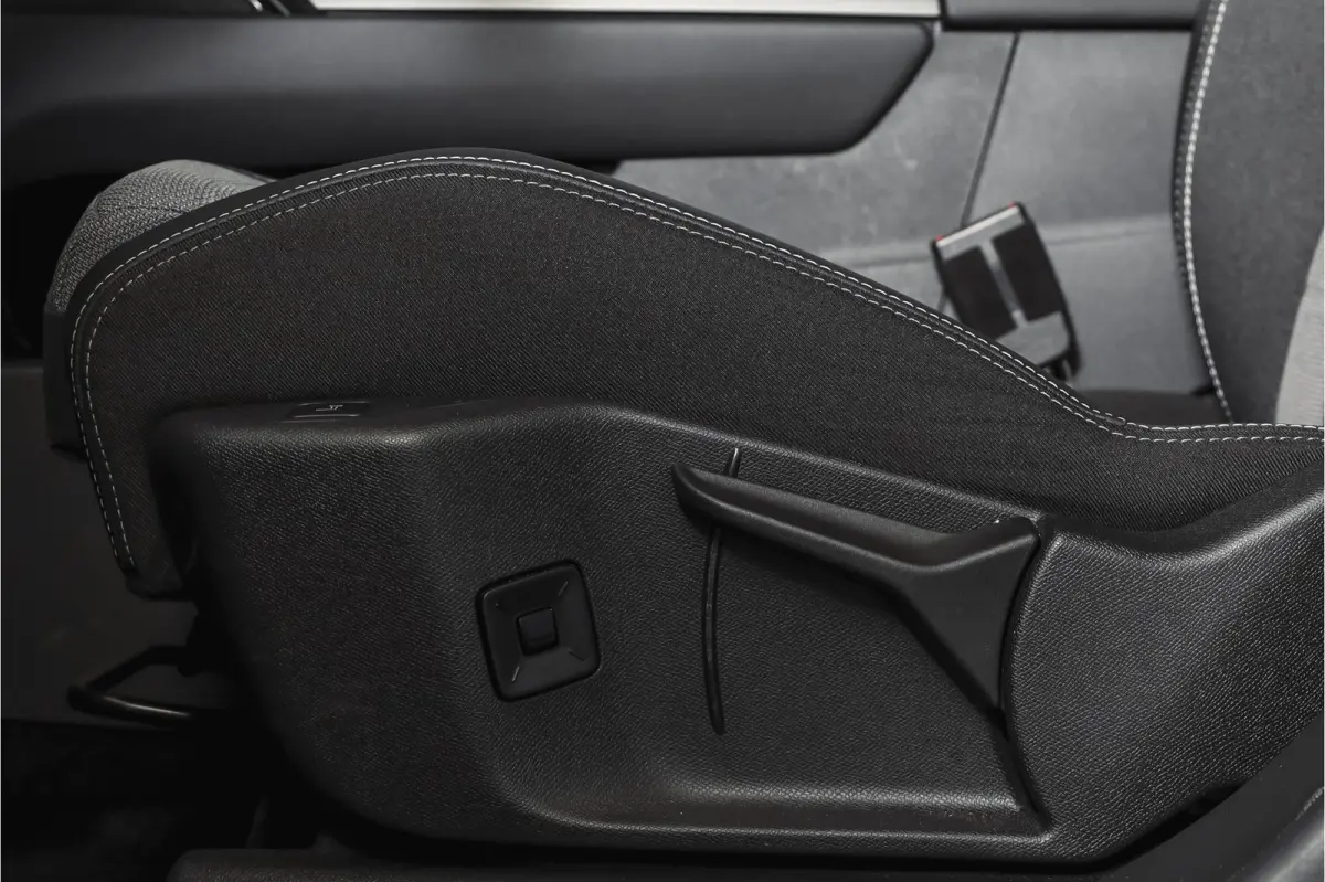1.2 Turbo Hybrid GS | Dig. Cockpit | Adapt. Cruise | Focal | Stoel-+Stuurverw. | PDC | Camera | NAV + App. Connect | LM 19" | 5854