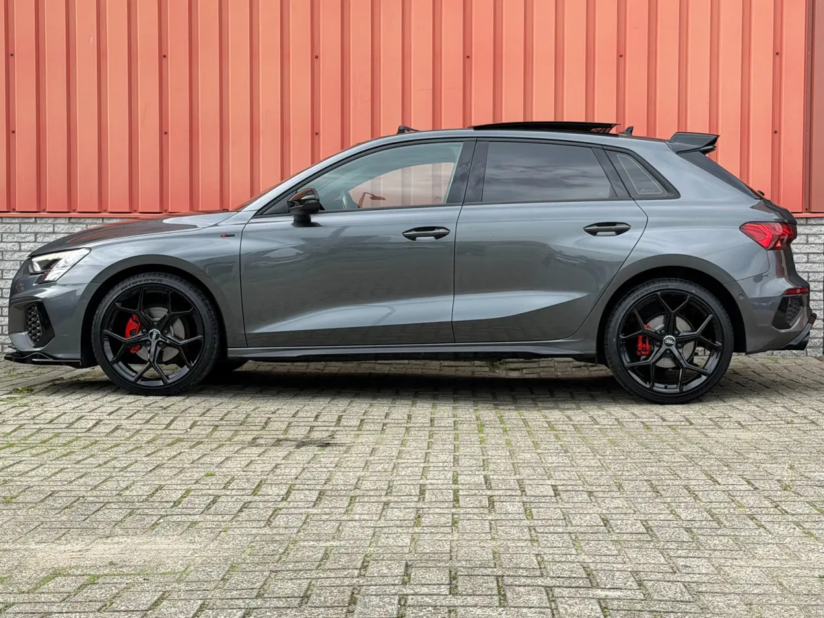 35 TFSI 3x S-Line Pano Camera 19"RS Maxton