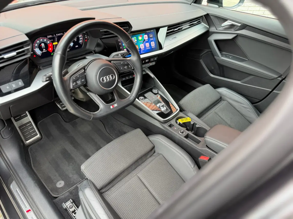 35 TFSI 3x S-Line Pano Camera 19"RS Maxton