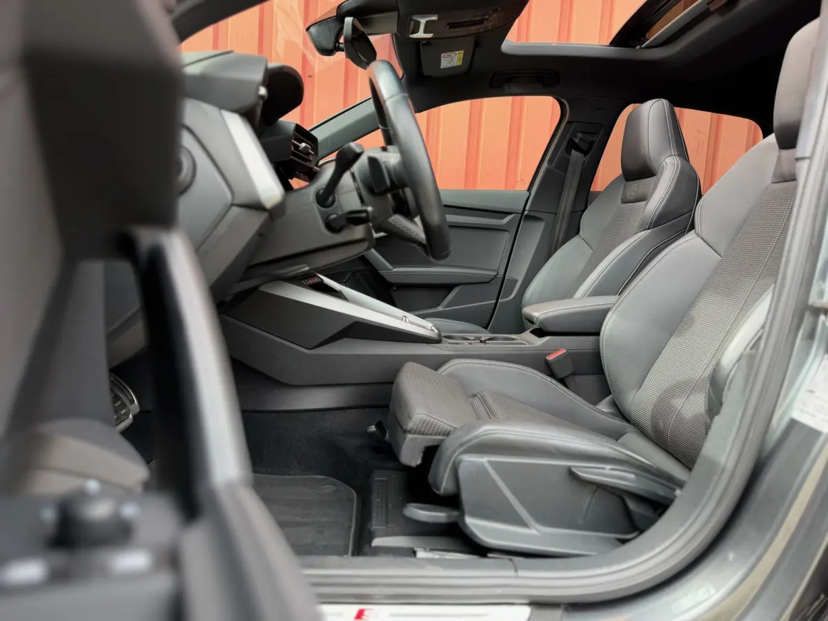 35 TFSI 3x S-Line Pano Camera 19"RS Maxton