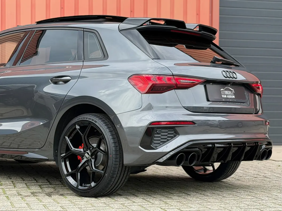 35 TFSI 3x S-Line Pano Camera 19"RS Maxton