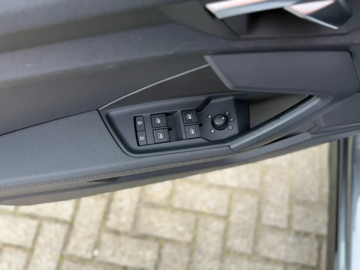 35 TFSI 3x S-Line Pano Camera 19"RS Maxton