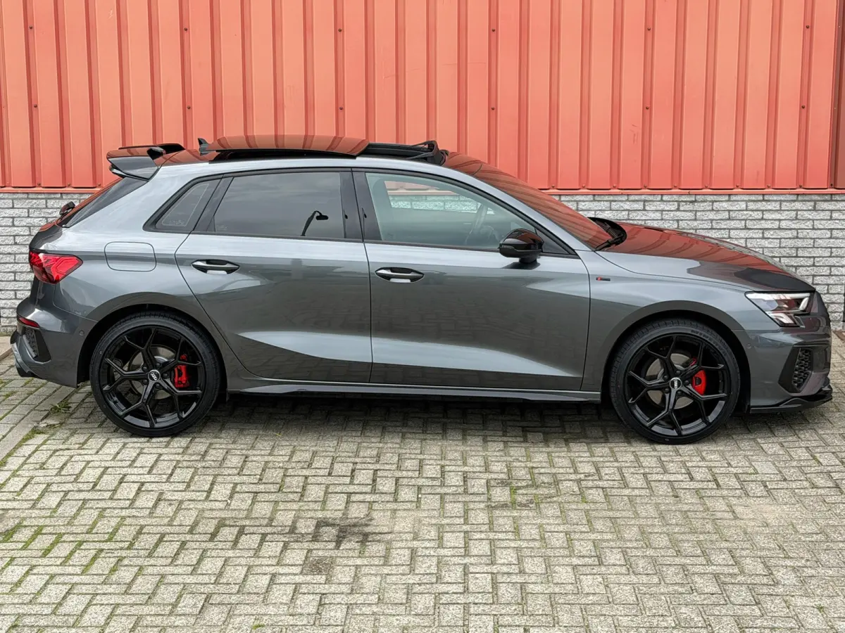 35 TFSI 3x S-Line Pano Camera 19"RS Maxton