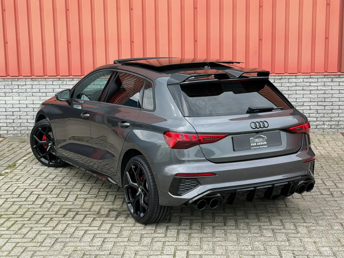 35 TFSI 3x S-Line Pano Camera 19"RS Maxton