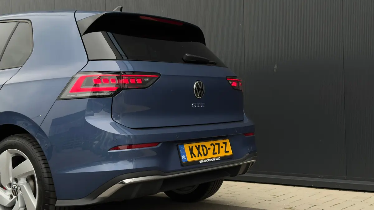 1.5 eHybrid 272pk GTE | Trekhaak | Achteruitrijcamera | Adaptive Cruise | Head-up | Carplay | 17" |
