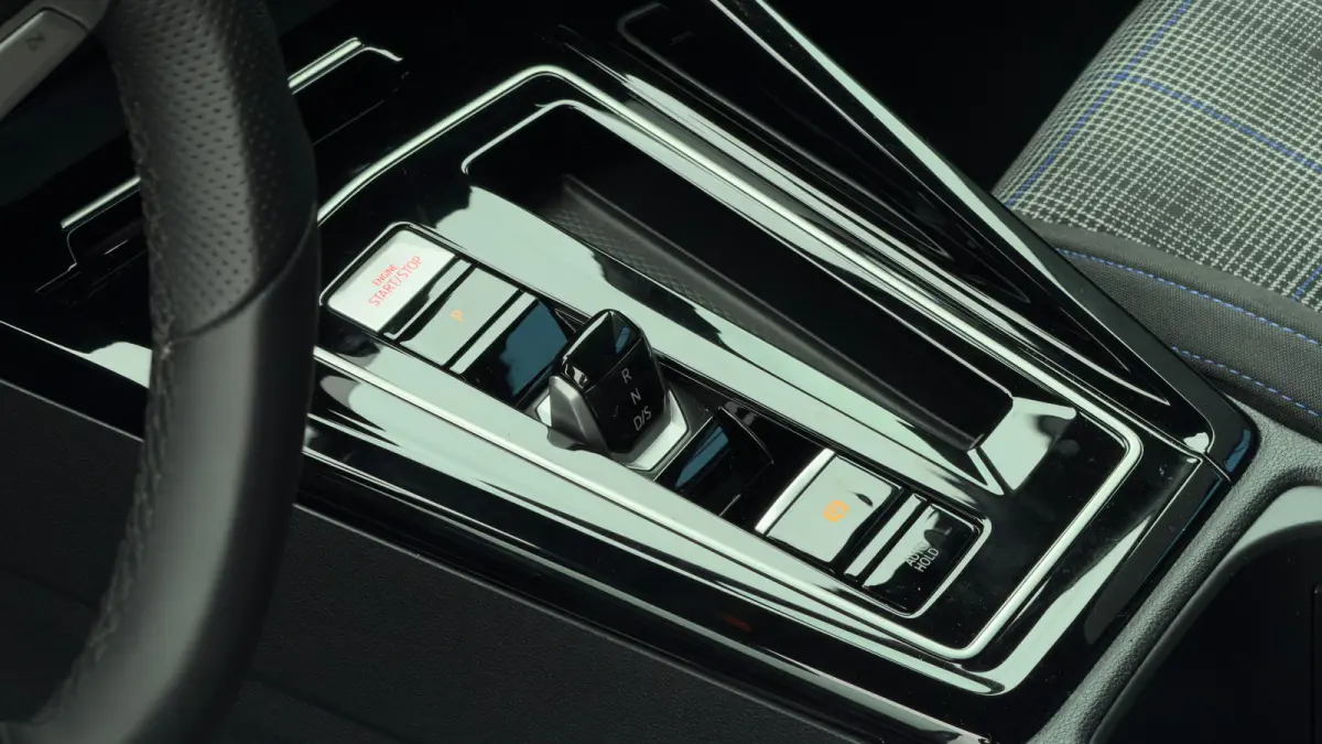 1.5 eHybrid 272pk GTE | Trekhaak | Achteruitrijcamera | Adaptive Cruise | Head-up | Carplay | 17" |